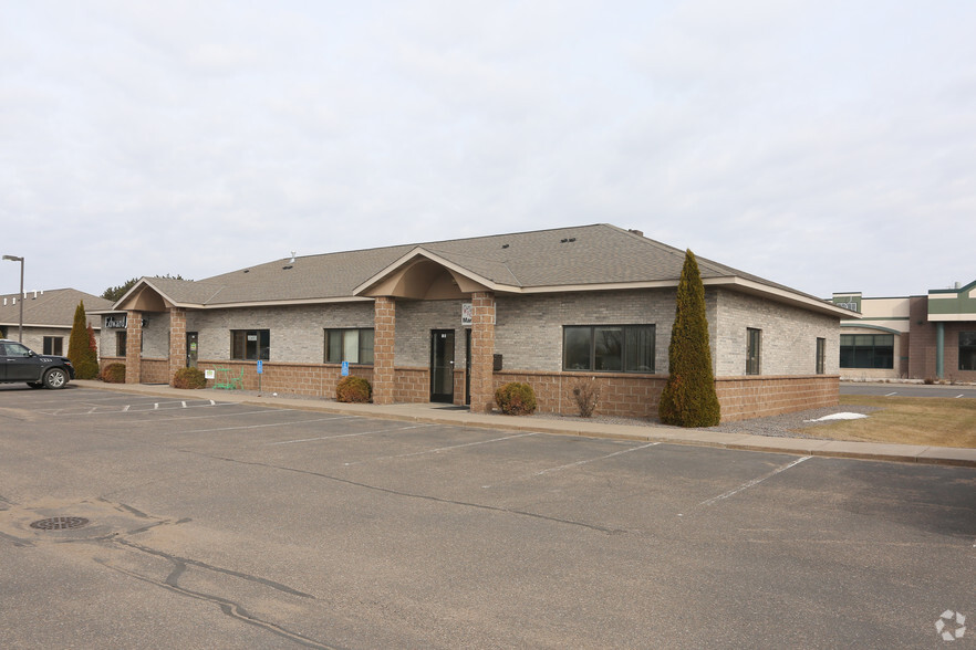 2 Enterprise Ave NE, Isanti, MN à louer - Photo principale – Image 3 sur 4