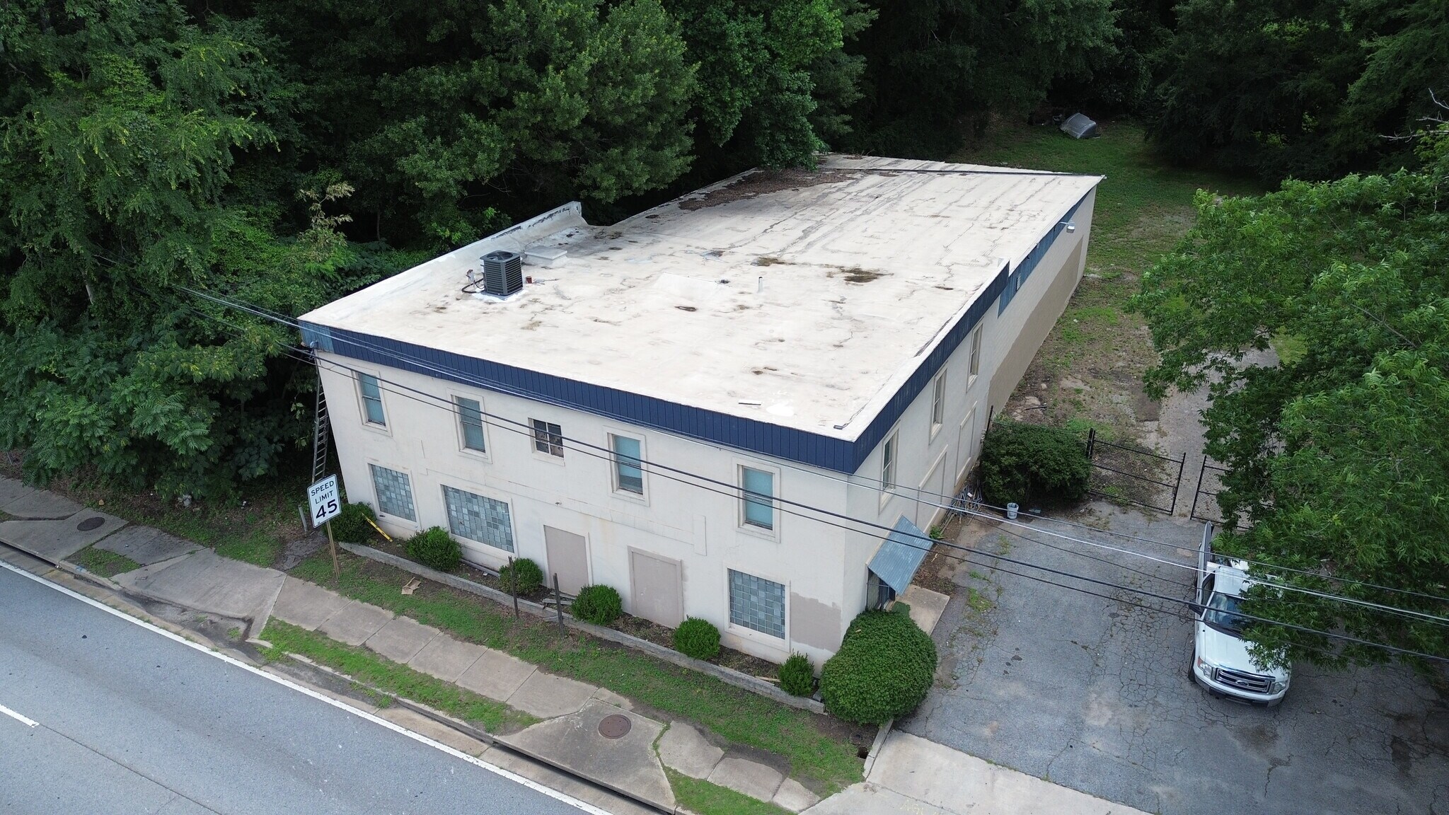 2460 Moreland Ave, Atlanta, GA à vendre Photo de l’immeuble– Image 1 sur 11