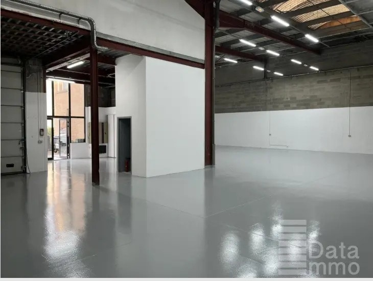 Industriel/Logistique dans Le Thillay à louer - Photo de l’immeuble – Image 2 sur 32