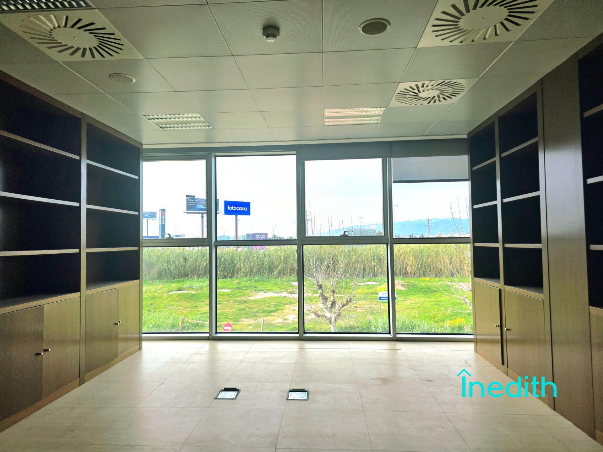 Bureau dans El Prat de Llobregat, Barcelona à louer Photo intérieure– Image 1 sur 6