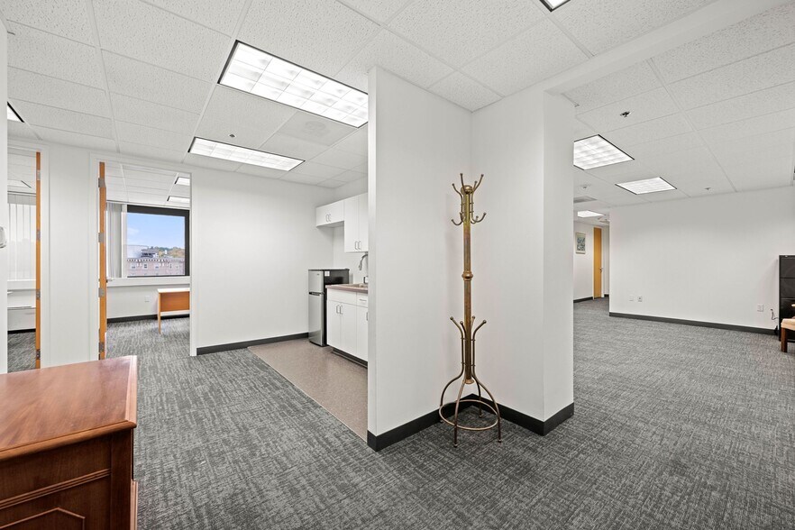 300-334 Washington St, Newton, MA à louer - Photo de l’immeuble – Image 2 sur 5