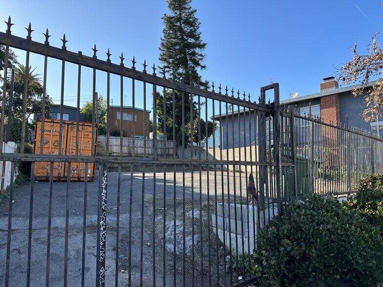 3014 Lincoln Blvd, Santa Monica, CA à louer - Photo principale – Image 1 sur 1