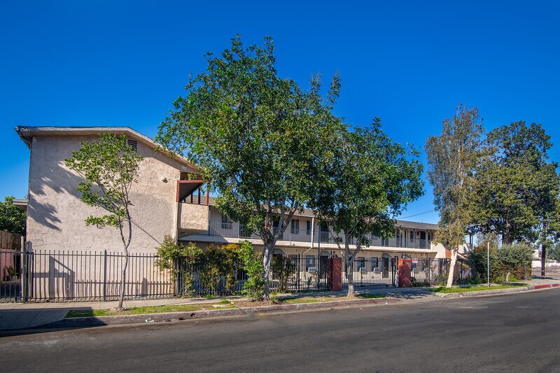 960 E Jefferson Blvd, Los Angeles, CA à vendre Photo de l’immeuble– Image 1 sur 16