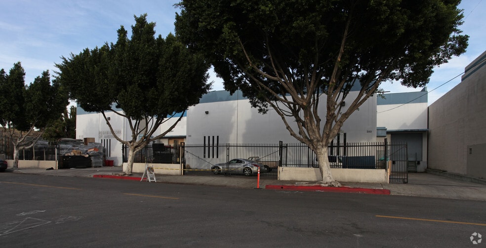 350-354 N Avenue 21, Los Angeles, CA à louer - Photo principale – Image 2 sur 6