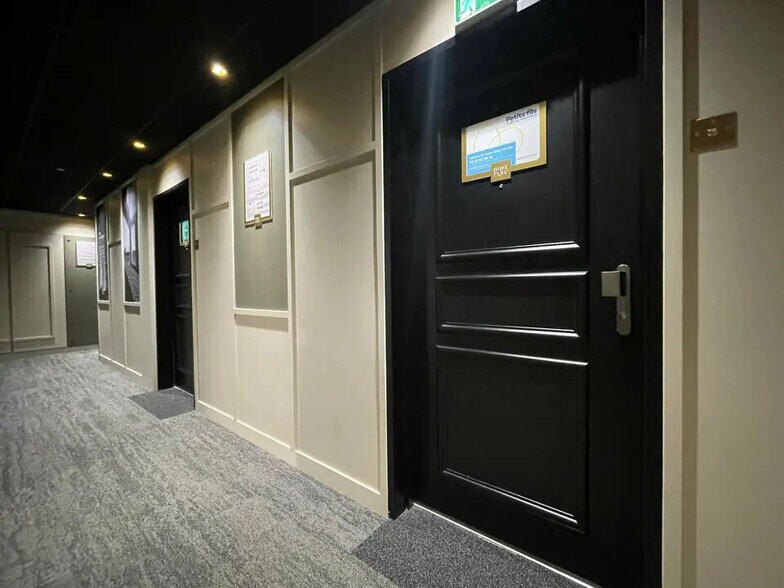 Bureau dans Le Havre à louer - Photo de l’immeuble – Image 3 sur 5