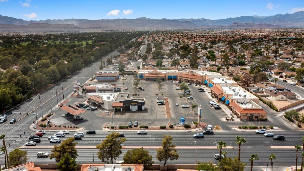 4811-4897 S Rainbow Blvd, Las Vegas, NV à louer - Photo de l’immeuble – Image 1 sur 8