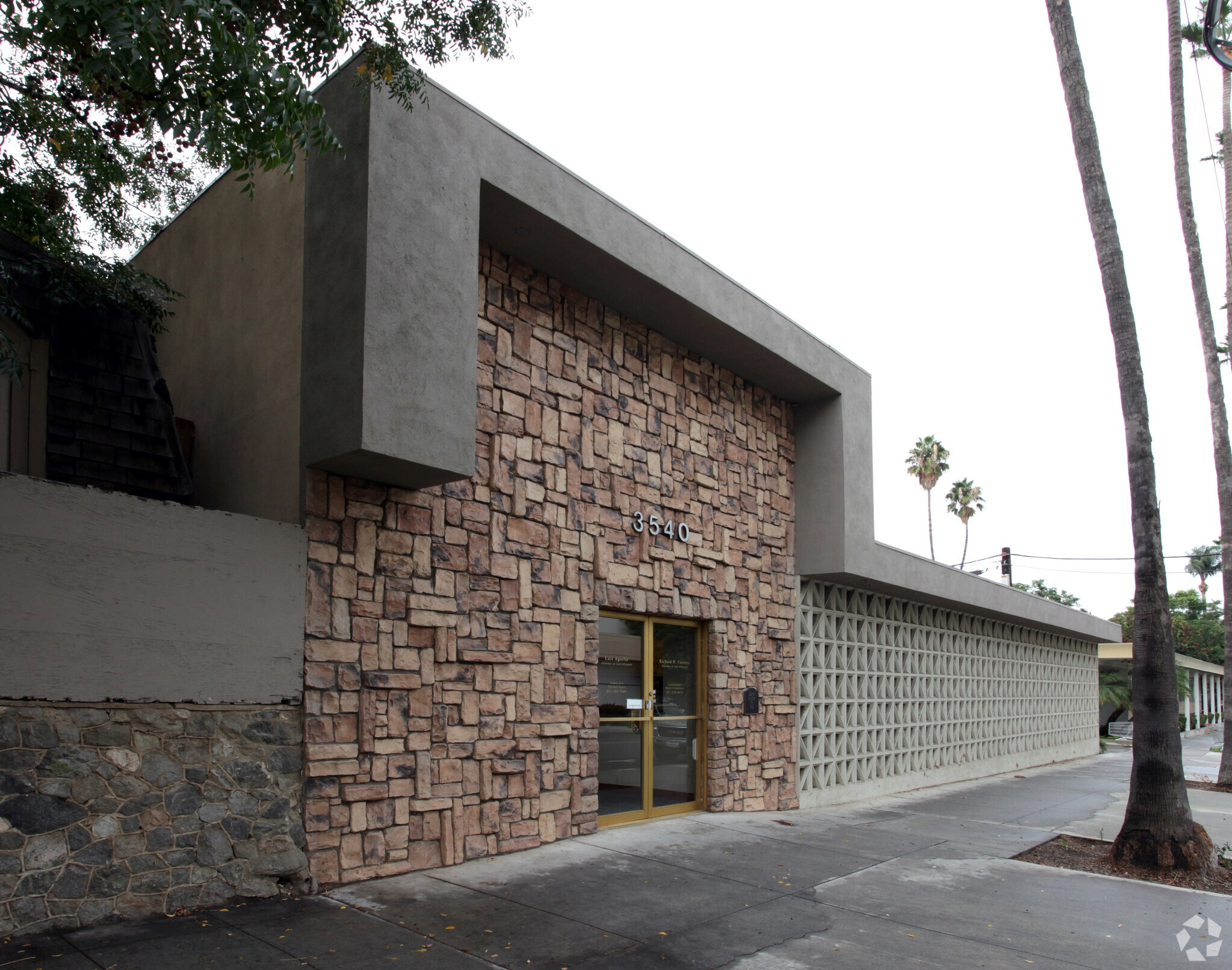 3540 12th St, Riverside, CA à louer Photo principale– Image 1 sur 4
