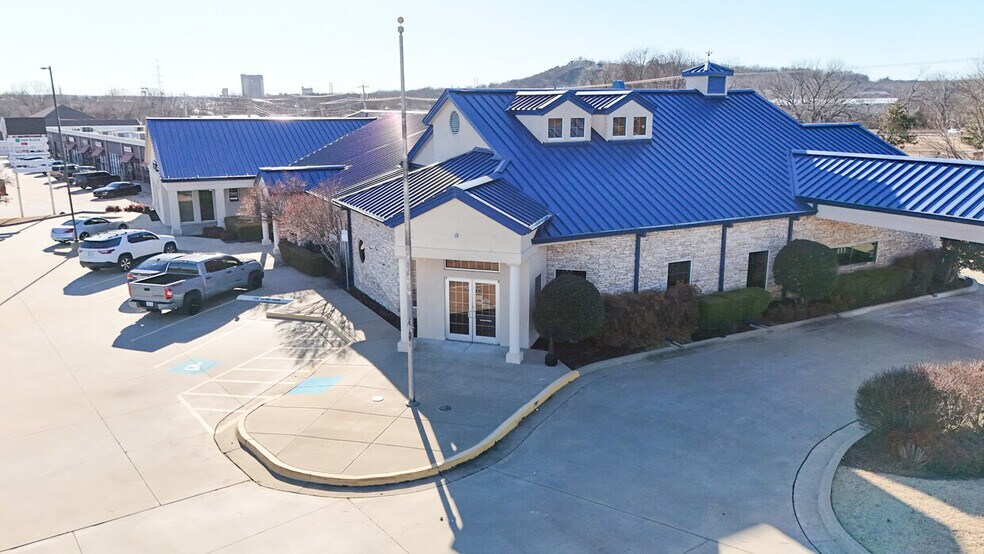 650 S Cherokee St, Catoosa, OK à louer - Photo principale – Image 1 sur 14