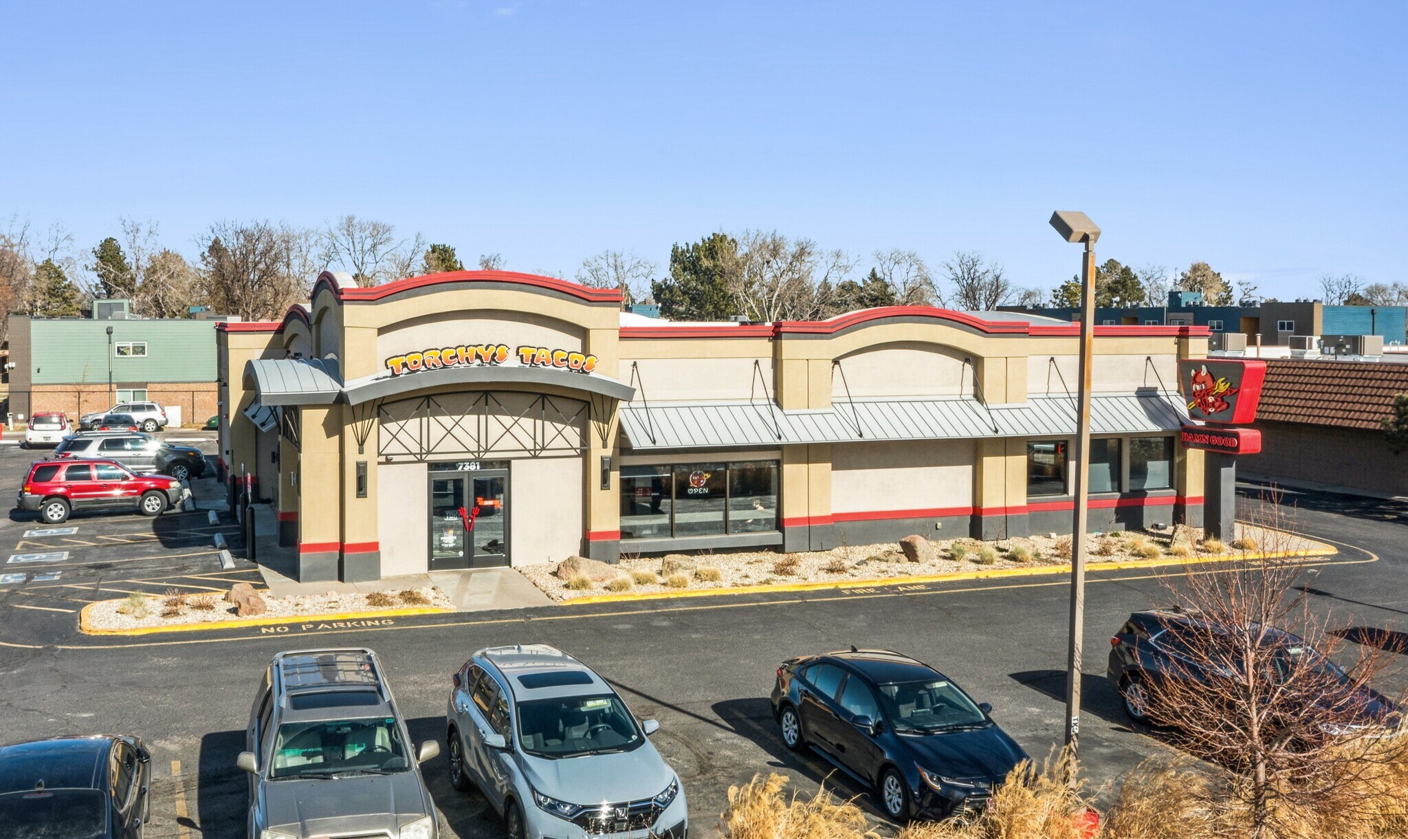 7381 W Alameda Ave, Lakewood, CO à vendre Photo principale– Image 1 sur 7