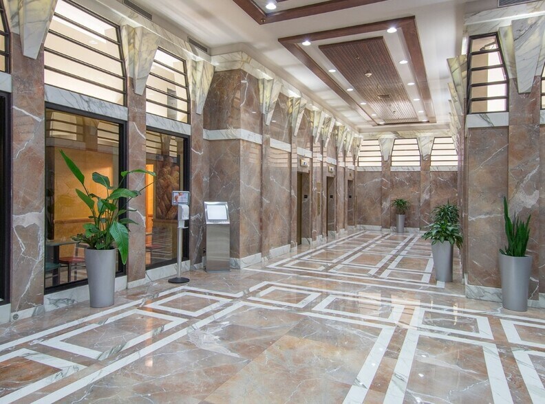 180 Elgin St, Ottawa, ON à louer - Hall d’entrée – Image 3 sur 6