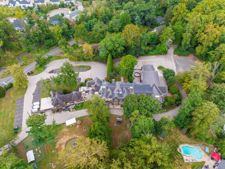 200 Camp Hill Rd, Fort Washington, PA à vendre - Photo de l’immeuble – Image 3 sur 21