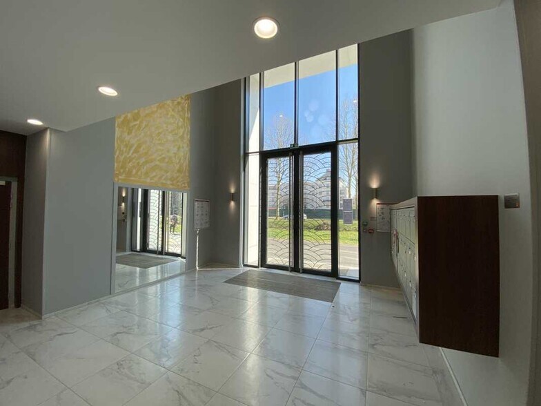 24-26 Avenue Hergé, Chessy à vendre - Hall d’entrée – Image 2 sur 7
