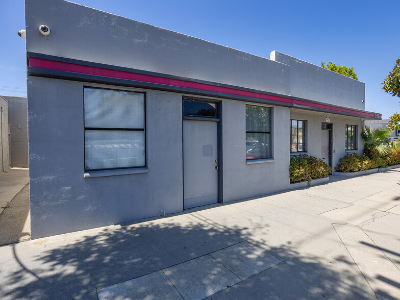 1812 Victory Blvd, Glendale, CA à vendre - Photo de l’immeuble – Image 2 sur 41