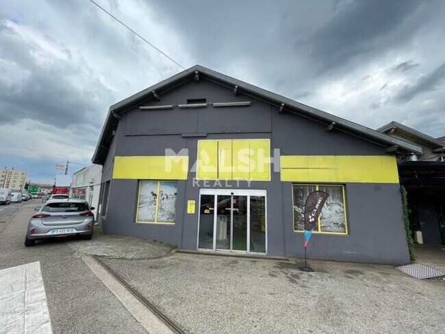 Plus de détails pour Local d’activités à vendre