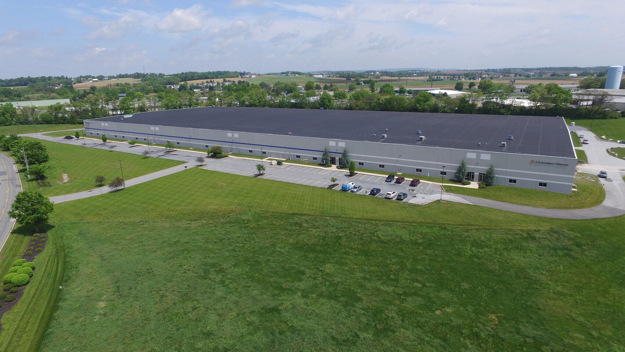 1065 Strickler Rd, Mount Joy, PA à louer Aérien– Image 1 sur 4