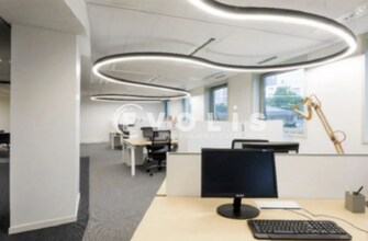 41-47 Rue Louis Blanc, Courbevoie à vendre Photo intérieure– Image 1 sur 4