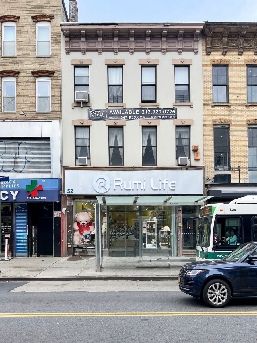 52 Graham Ave, Brooklyn, NY à louer Photo de l’immeuble– Image 1 sur 9