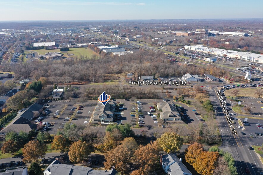 333 N. Oxford Valley Road Portfolio portefeuille de 6 biens à vendre sur LoopNet.fr - Aérien – Image 3 sur 9