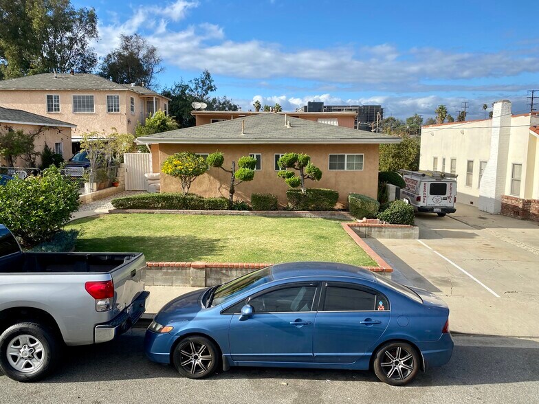 419 La Colina Dr, Inglewood, CA à vendre - Photo de l’immeuble – Image 3 sur 24