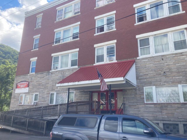 100 3rd St, Renovo, PA à vendre - Photo de l’immeuble – Image 3 sur 15