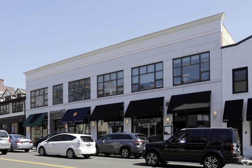 26-44 W Putnam Ave, Greenwich, CT à louer - Photo principale – Image 1 sur 5