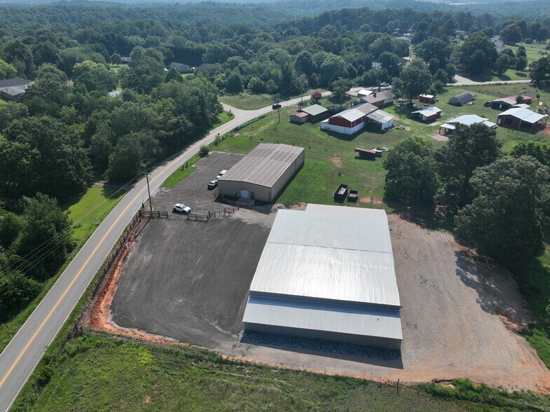 608 Shiloh Church rd, Wellford, SC à louer - Photo de l’immeuble – Image 2 sur 7