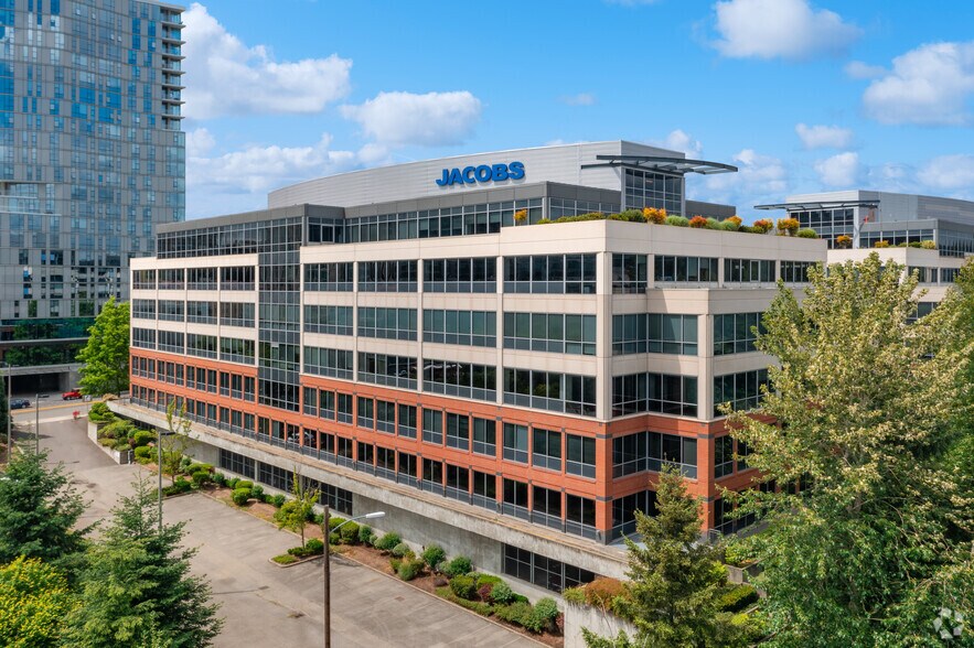 1100 112th Ave NE, Bellevue, WA à louer - Photo de l’immeuble – Image 1 sur 7