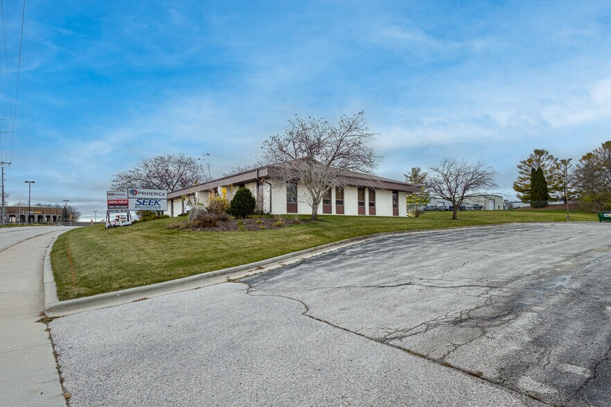 1316-1320 N Taylor Dr, Sheboygan, WI à louer - Photo de l’immeuble – Image 1 sur 16