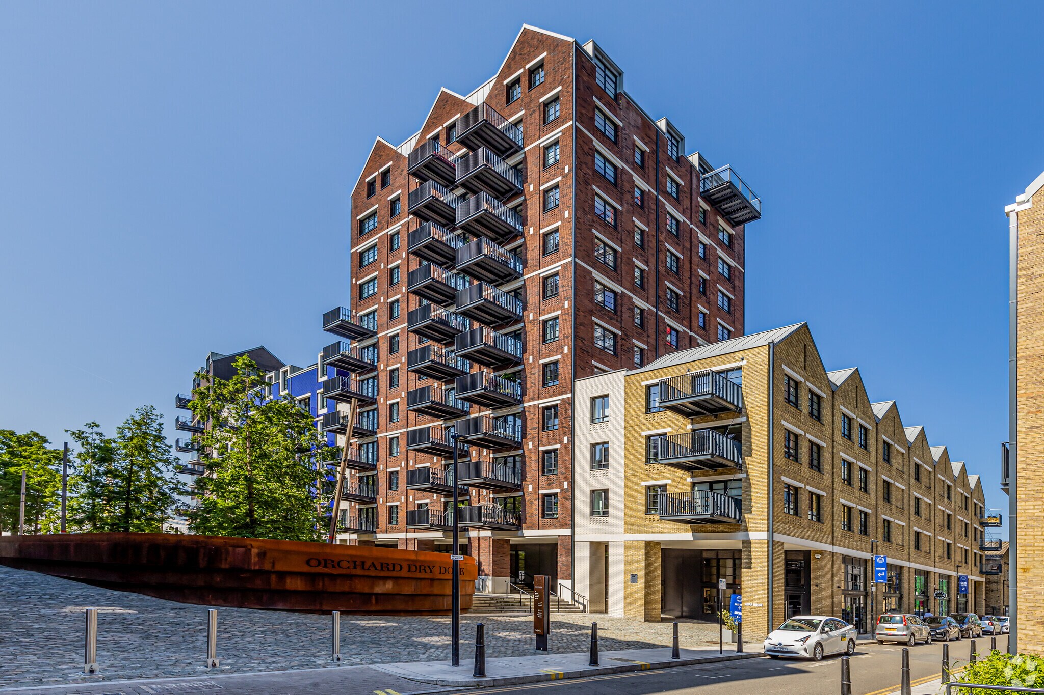 78 Orchard Pl, Londres à louer Photo principale– Image 1 sur 5