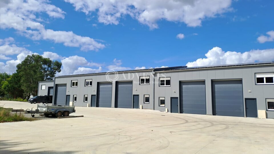 808 Rue Des Etangs, Thouaré-sur-Loire à louer - Photo de l’immeuble – Image 1 sur 8