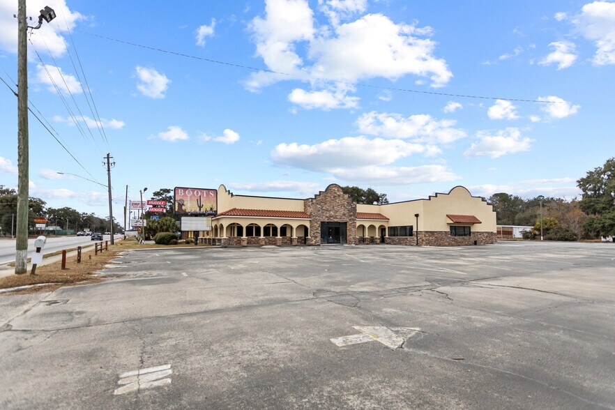 720 E Oglethorpe Hwy, Hinesville, GA à vendre - Photo de l’immeuble – Image 2 sur 36