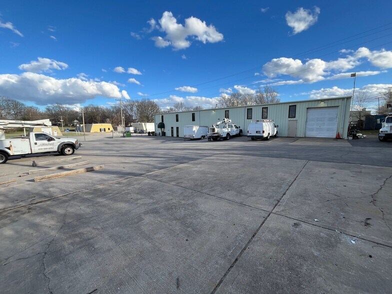 12604 6th St, Grandview, MO à louer - Photo de l’immeuble – Image 3 sur 5