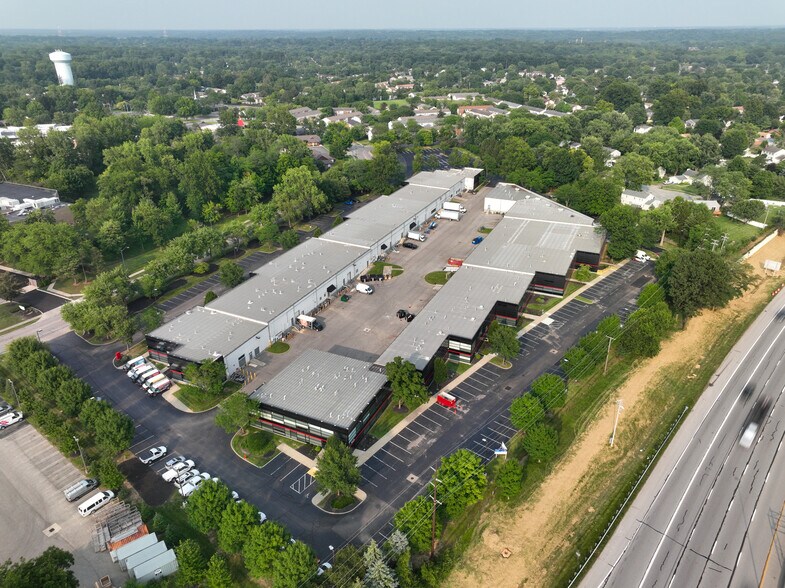 921 Eastwind Dr, Westerville, OH à louer - Photo principale – Image 1 sur 16