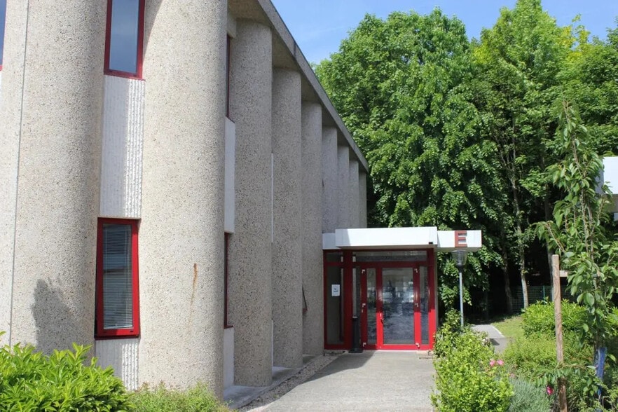 33 Rue Des Chardonnerets, Tremblay-en-France à louer - Photo de l’immeuble – Image 2 sur 6