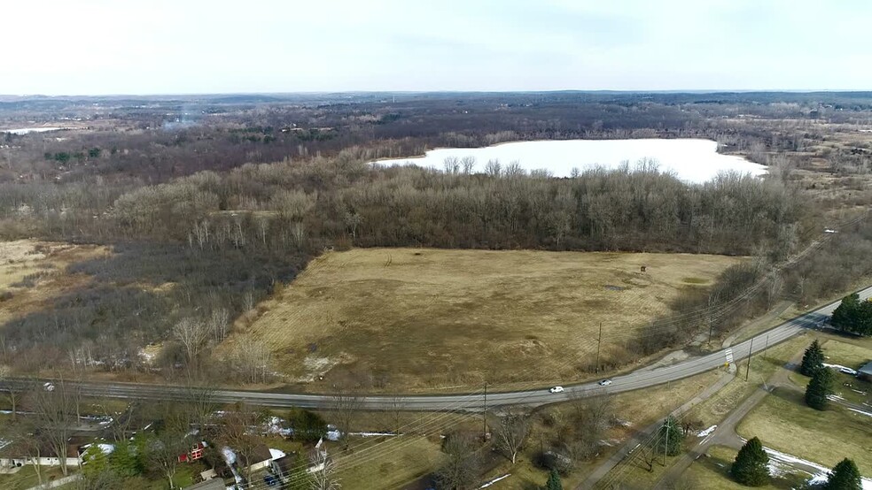 56400 Pontiac, New Hudson, MI à vendre - Vidéo sur l’annonce professionnelle – Image 2 sur 22