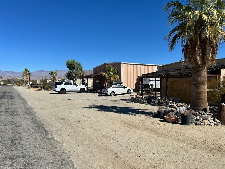 2401-2405 Stirrup Rd, Borrego Springs, CA à louer - Photo de l’immeuble – Image 3 sur 6