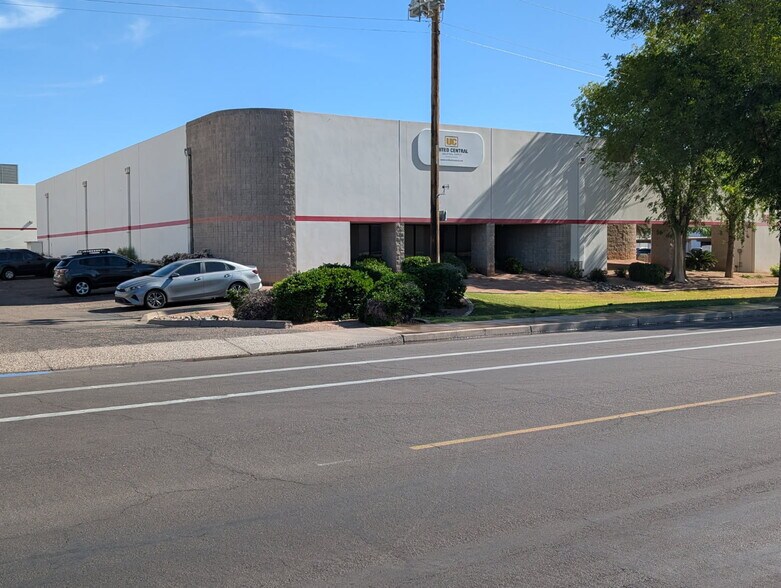 3814 E Roeser Rd, Phoenix, AZ à vendre - Photo de l’immeuble – Image 3 sur 6