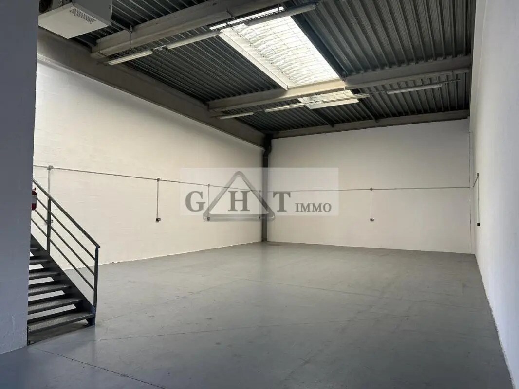 Bureau dans Chambly à louer Photo intérieure– Image 1 sur 5