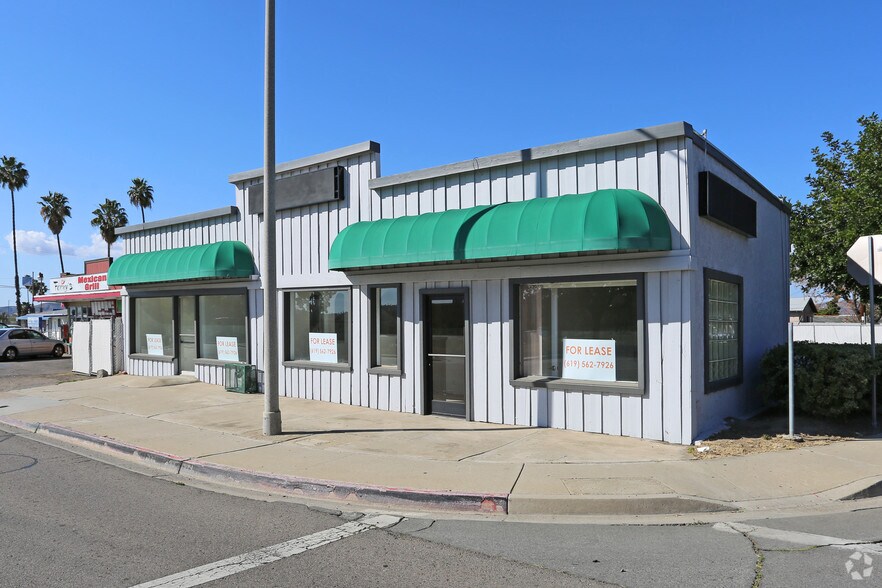 10330 Mission Gorge Rd, Santee, CA à louer - Photo de l’immeuble – Image 2 sur 20