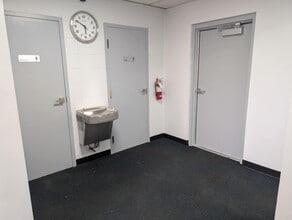 11353 Lebanon Rd, Cincinnati, OH à louer Photo de l’immeuble– Image 2 sur 17