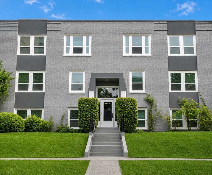 1235 Burnaby St, Vancouver, BC à vendre - Photo de l’immeuble – Image 2 sur 6
