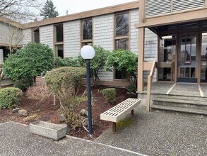 3330 Kitsap Way, Bremerton, WA à louer Photo intérieure– Image 1 sur 13