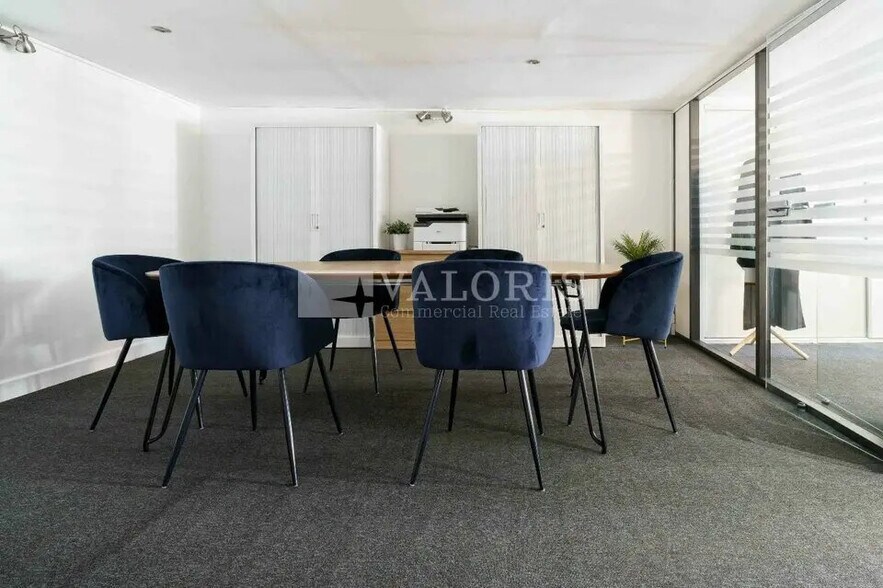 Bureau dans Lyon à louer - Photo de l’immeuble – Image 2 sur 11