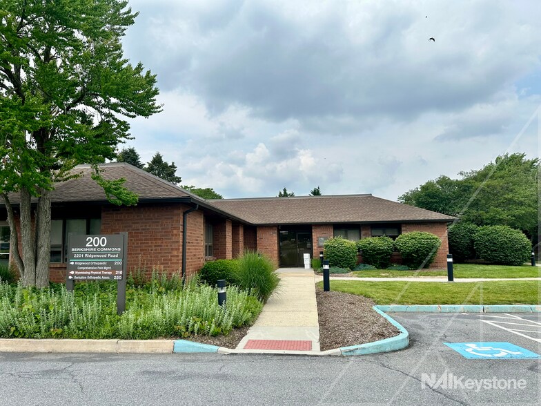 2201 Ridgewood Rd, Wyomissing, PA à vendre - Photo de l’immeuble – Image 3 sur 51