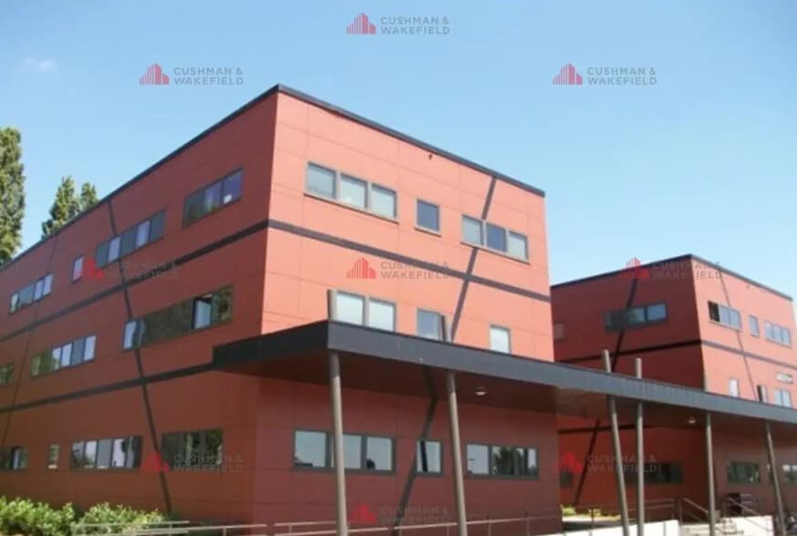 Bureau dans Chalon-sur-Saône à louer - Photo de l’immeuble – Image 1 sur 4