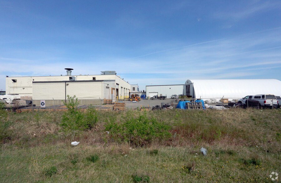 10848 214th St NW, Edmonton, AB à vendre - Photo de l’immeuble – Image 2 sur 11