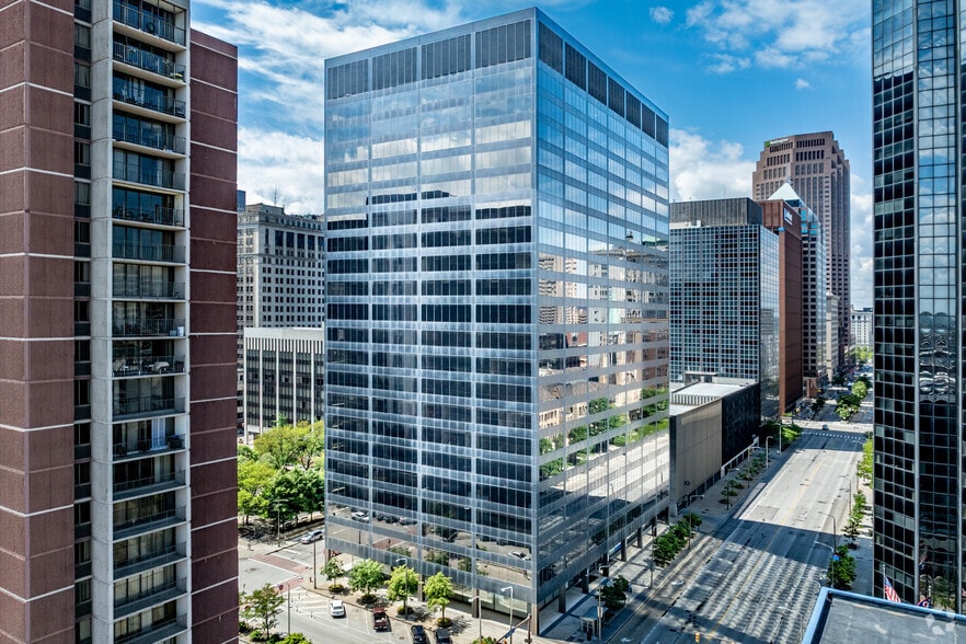 1100 Superior Ave E, Cleveland, OH à louer - Photo principale – Image 1 sur 12