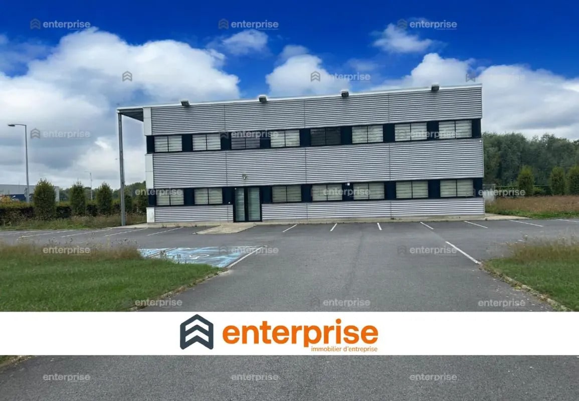 Bureau dans Creil à louer Photo de l’immeuble– Image 1 sur 4