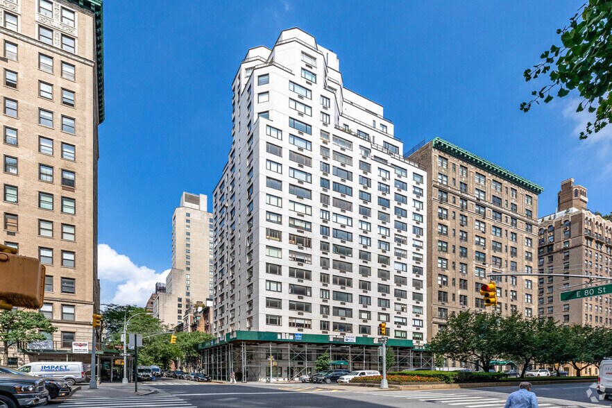 920 Park Ave, New York, NY à louer - Photo principale – Image 1 sur 4