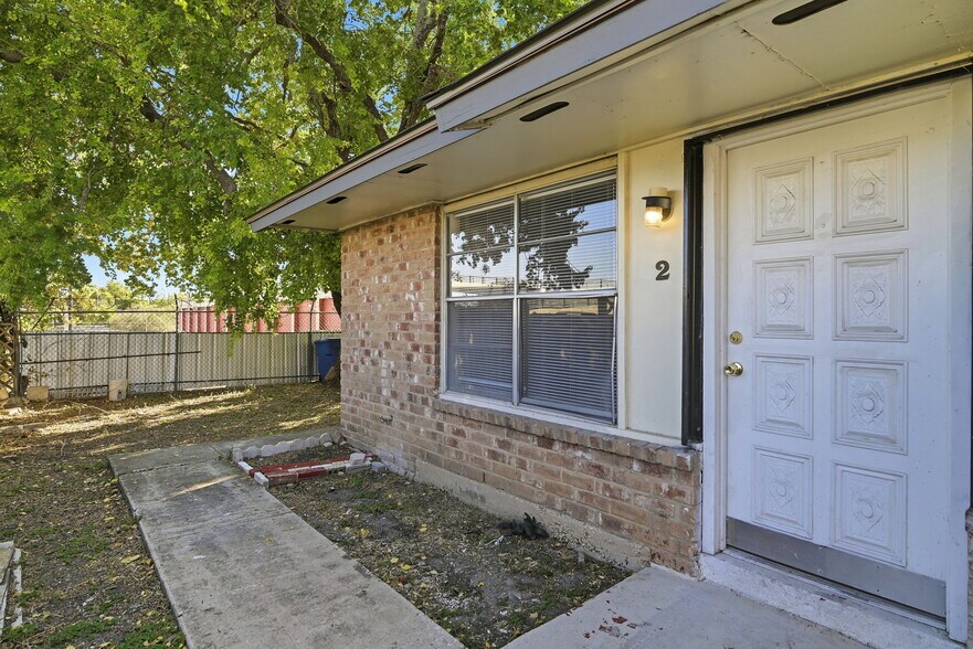 7774 Skolout St, San Antonio, TX à vendre - Photo de l’immeuble – Image 3 sur 16
